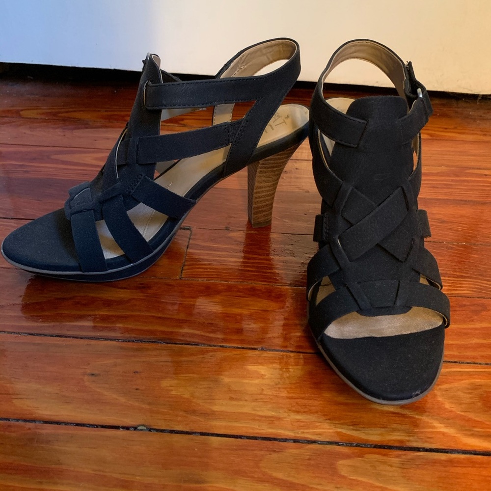 Black short heels